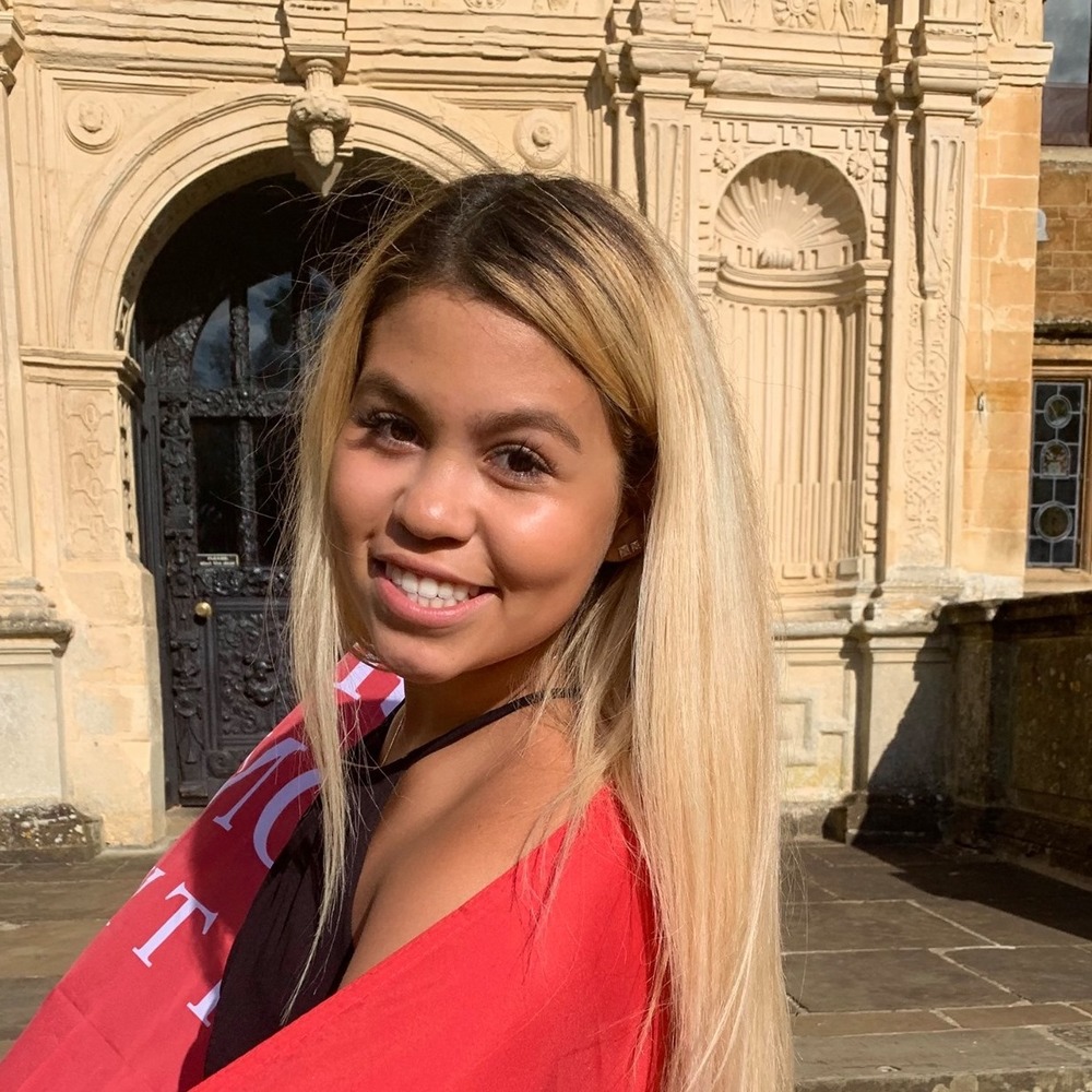 Meet your Posher, Vanessa